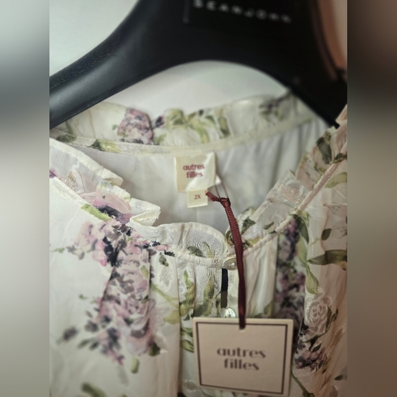 Floral Button-Up Blouse NWT Sz 2x - Picture 4 of 6